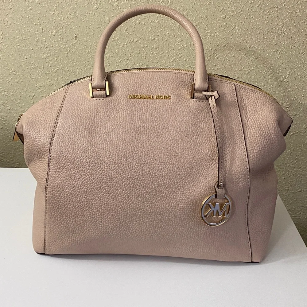 Michael Kors Light Pink Riley Large Satchel Good Used Condition